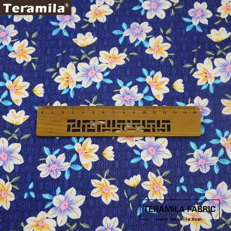 Флюоресцентная ткань из поплина темно синего цвета четверть метра мягкая