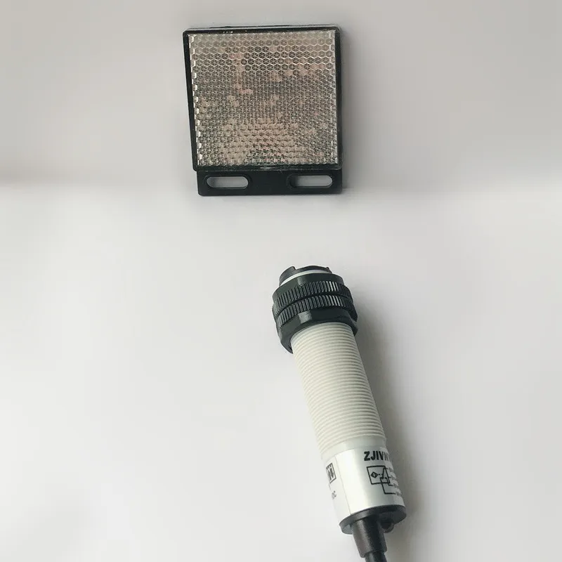 1 шт. M18 светоотражающий тип PNP NO+ NC DC 4 провода фотоэлектрический переключатель Инфракрасный Фотоэлектрический сенсор зеркальный отражатель расстояние 2 м