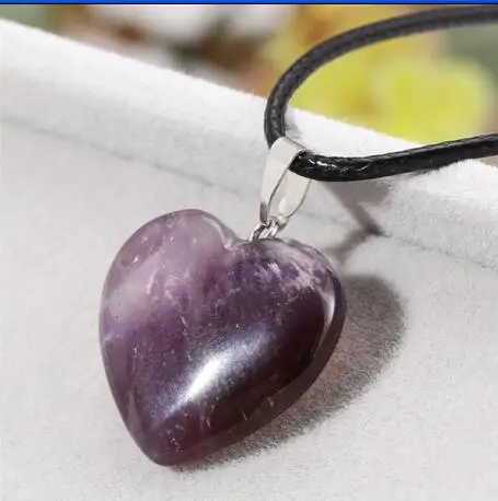 Ожерелье с подвеской в виде сердца розовый фиолетовый кристалл натуральная кожа