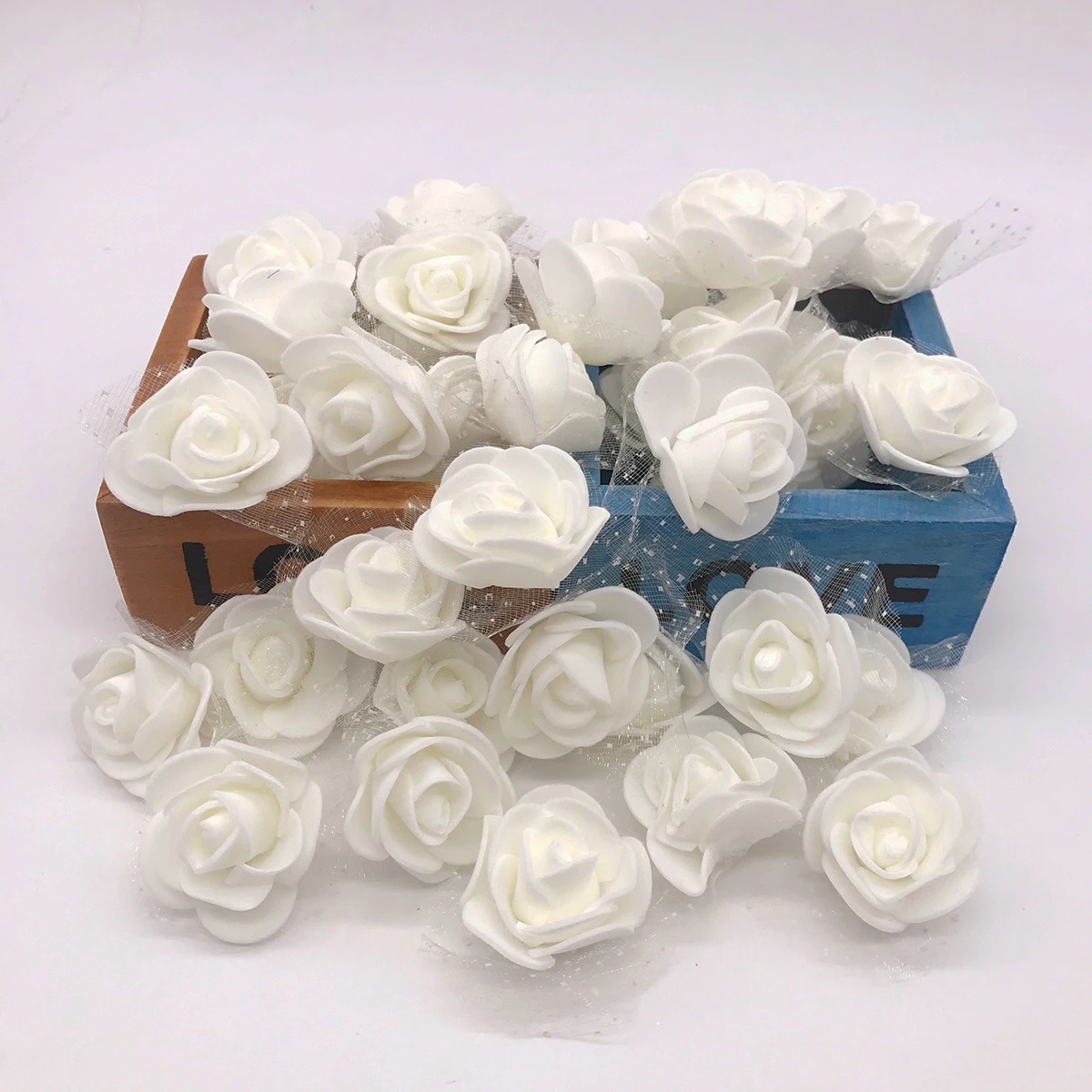 milk white 100 шт./лот, 2 см, мини-пена, розовая голова, искусственный шелк, цветок, свадебное праздничное украшение, ручная работа, одежда, обувная коробка, аксессуары - Цвет: milk white