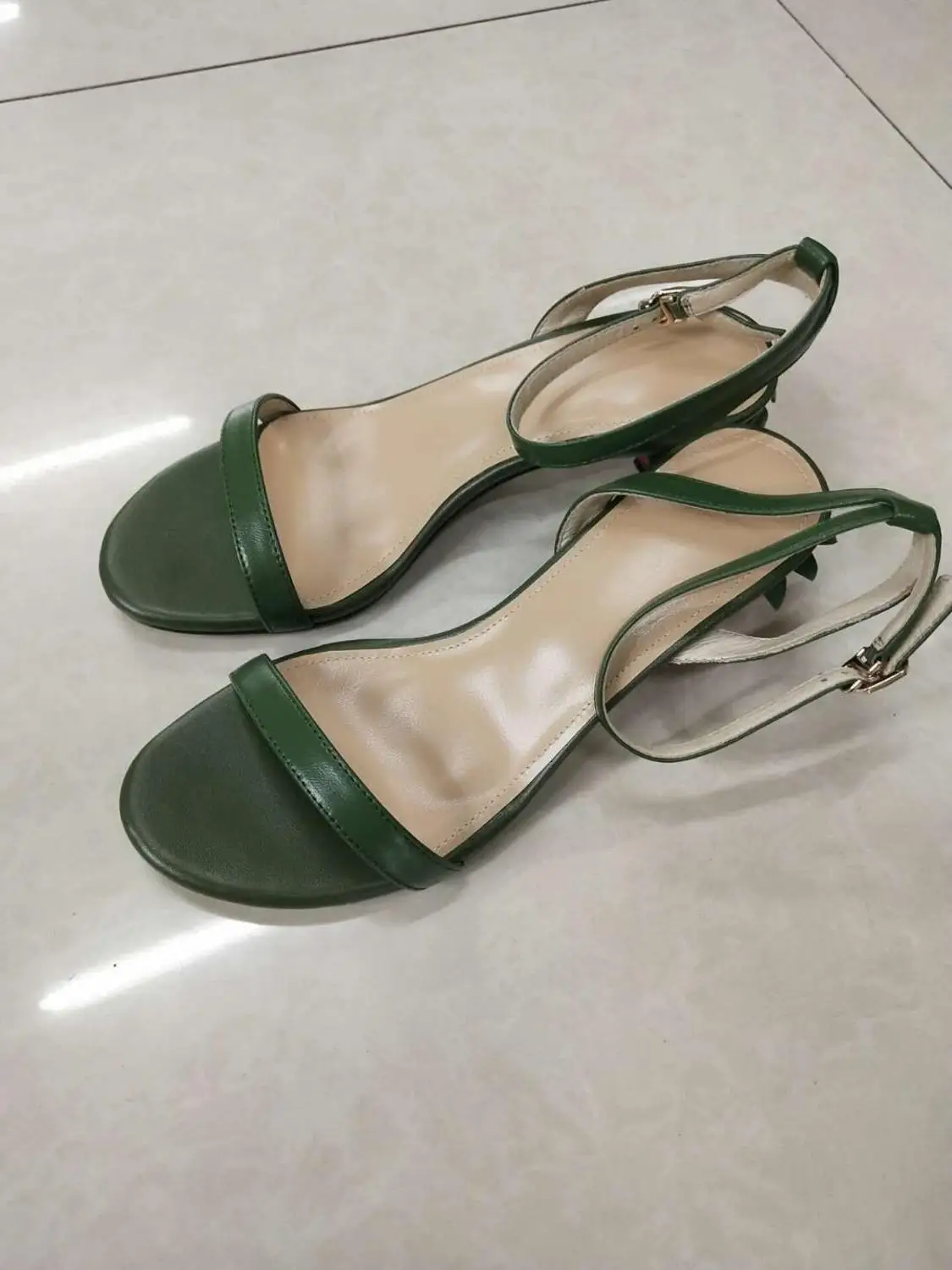 

XGRAVITY Genuine Leather Strawberry Design Strange Heels Women Summer Shoes Elegant Comfort Ladies Fashion Sandals Fairy A150