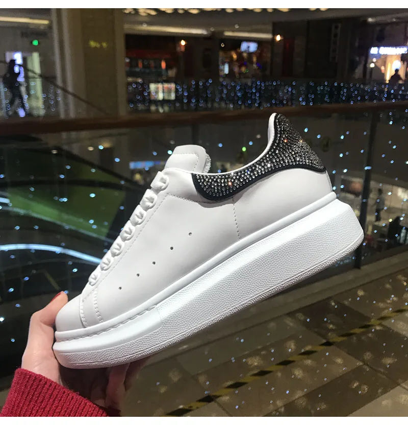 Sapatos femininos; женские кроссовки; стразы; обувь из воловьей кожи; Новинка года; кожаная повседневная обувь с подкладкой из овчины; спортивная мужская обувь