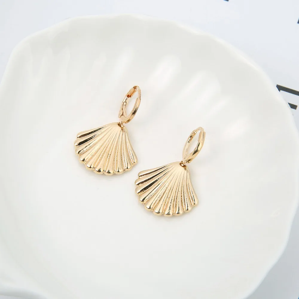 

Louleur Korean Sweet Big Hoop Earrings Gold Angel Key Bohemian Heart Flower Sea Shell Long Earrings Boho Jewelry 2019 Summer Hot