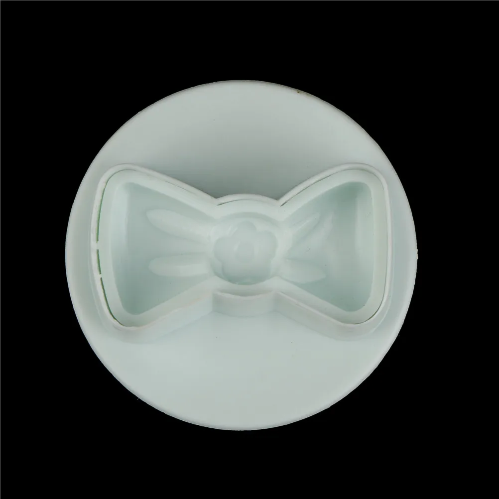 3 Pcs Plastic Bowknot Cookie Biscuit Cutter corating Plunger Fondant Mold | Дом и сад