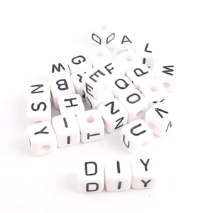 Укусы 26 шт. Алфавит Акриловые буквы самодельная буква бусины для браслета соска зажим аксессуары для ожерелья детский Прорезыватель