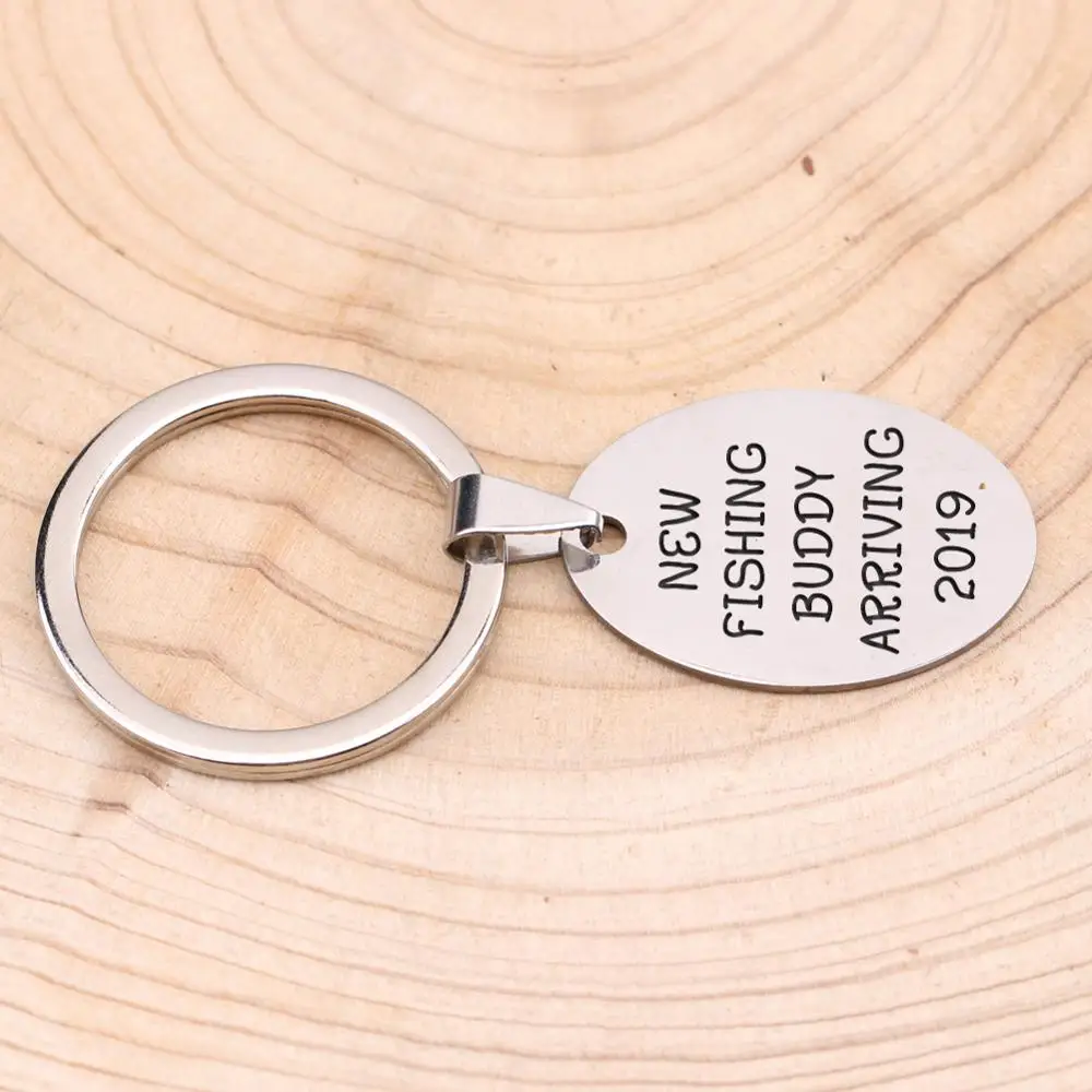 Pregnancy Announcement Key Chain New Fashion Buddy Arriving Hand Engraved Dad Gift First Father's Day Jewelry Women | Украшения и
