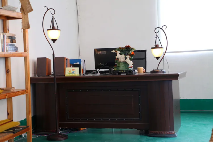 Французский Ретро садовый Настольный светильник Европейская литература и