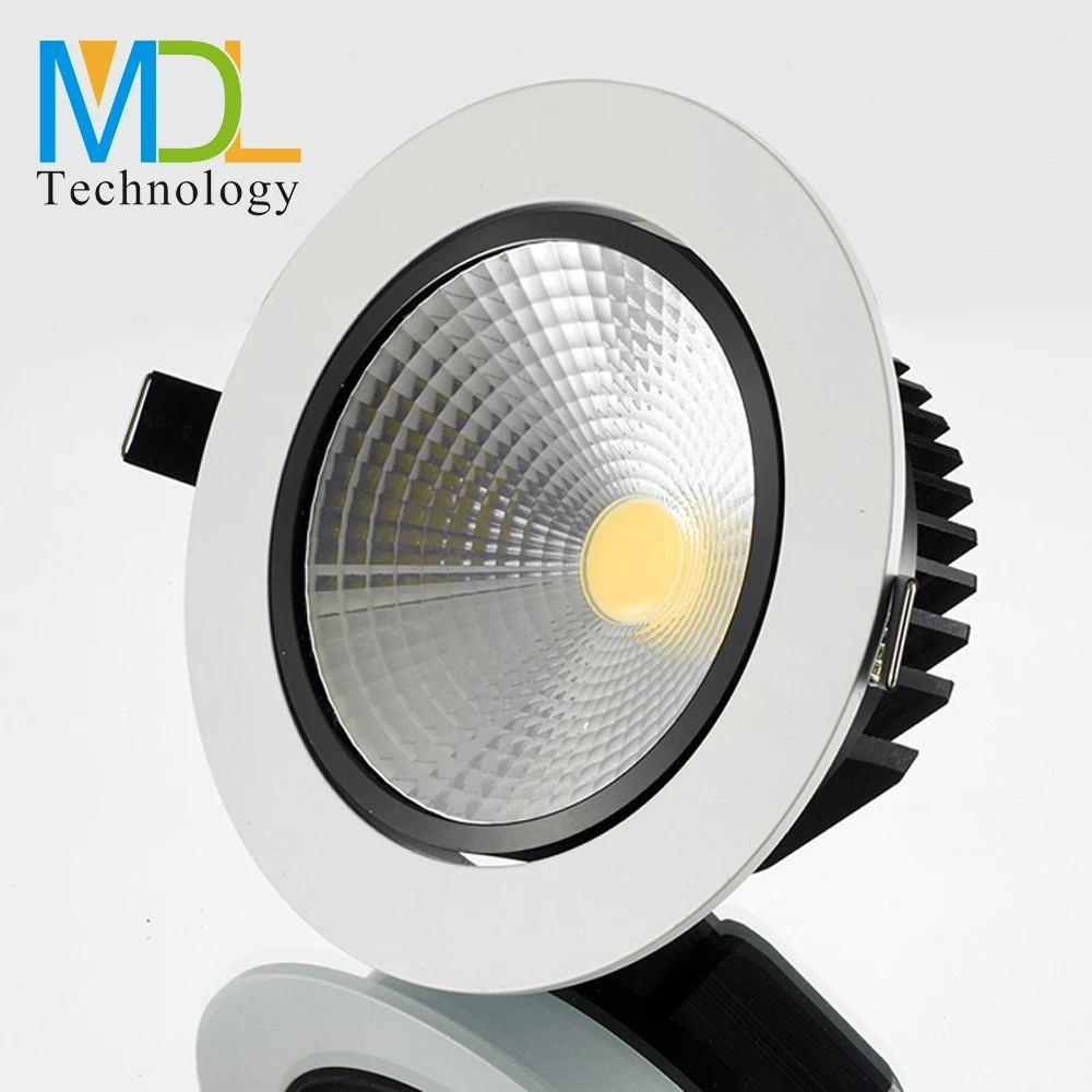 Приглушаемый светодиодный потолочный светильник точечный с COB матрицей