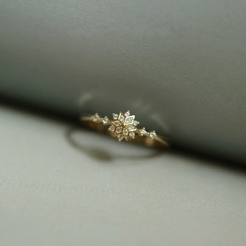 Cute Women's Snowflake Rings Female Chic Dainty Rings Party Delicate Rings Wedding Jewelry