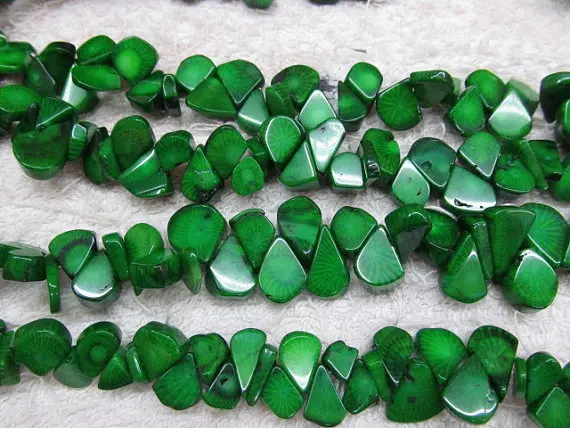 

high quality Coral Teardrop Drop Freeform polished green Red smooth flat Bamboo Coral beads 10-20mm full strand--top drilled