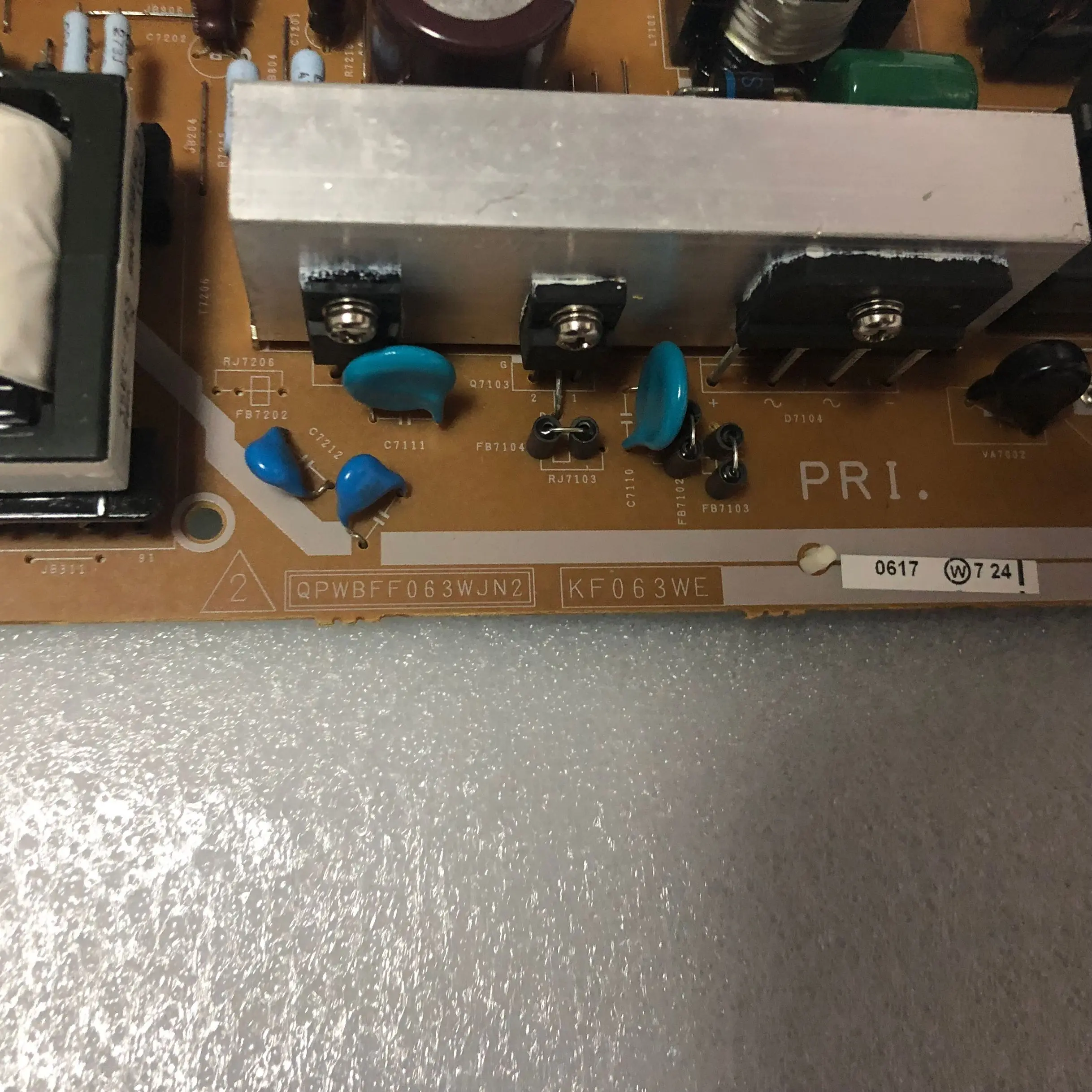 Новая Оригинальная LCD 32J200A 32Z370A плата питания QPWBFF063WJN2 KF063WE spot|spot| |