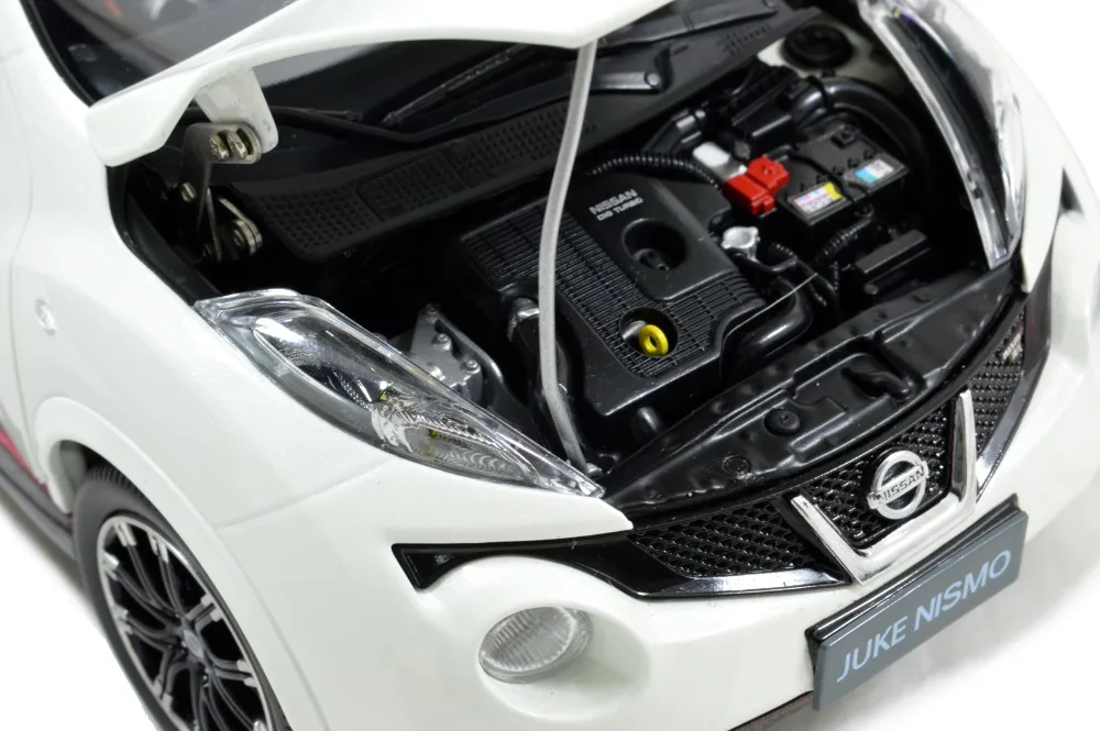 Paudi модель 1/18 1:18 1 18 масштаб Nissan Juke Nismo RS 2014 белая литая под давлением автомобиля