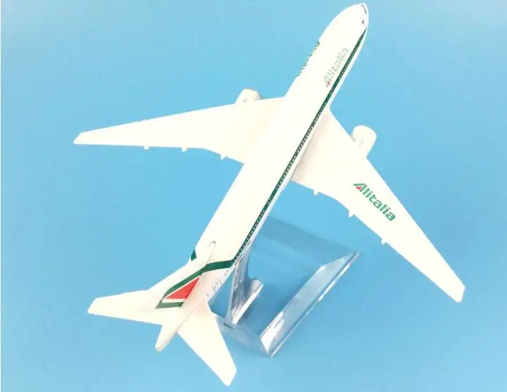 Модель самолета Боинг 400 модель авиакомпании Италия B777 металлическая для детей