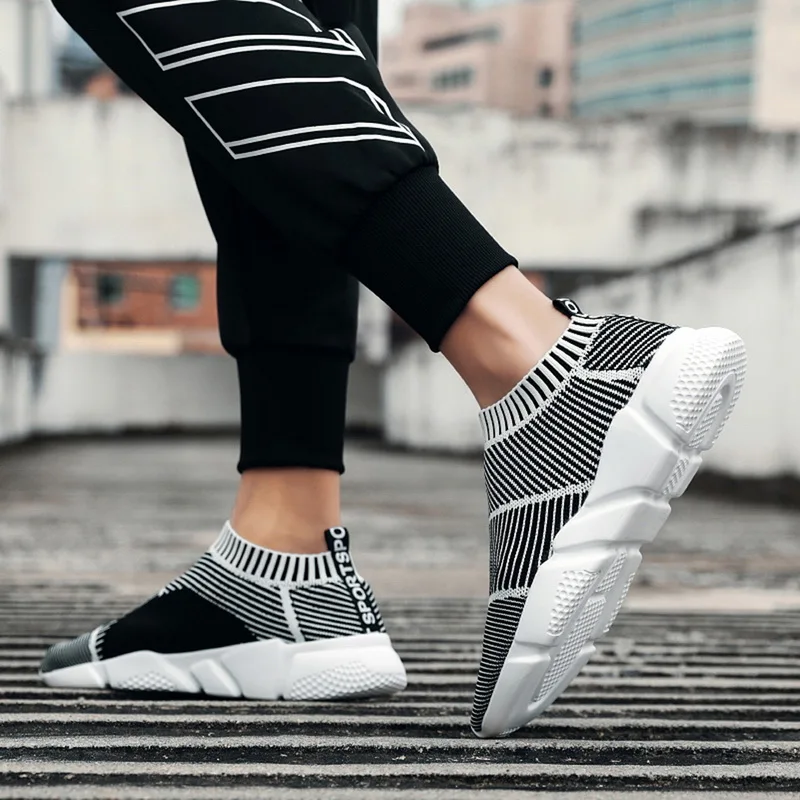 Модные кроссовки без шнуровки Мужская обувь для тенниса с мелким мыском Мягкие