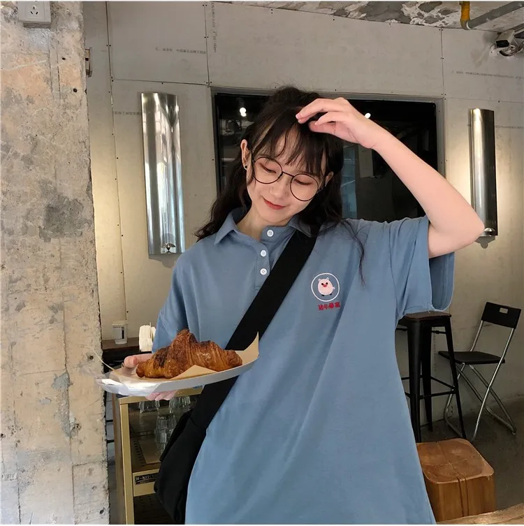 Для женщин PoloShirt Хлопок мультфильм милый свинья вышивка короткий рукав тенниски летние женские свободные Повседневное элегантный дизайн топы YT5027 - Цвет: Fog blue