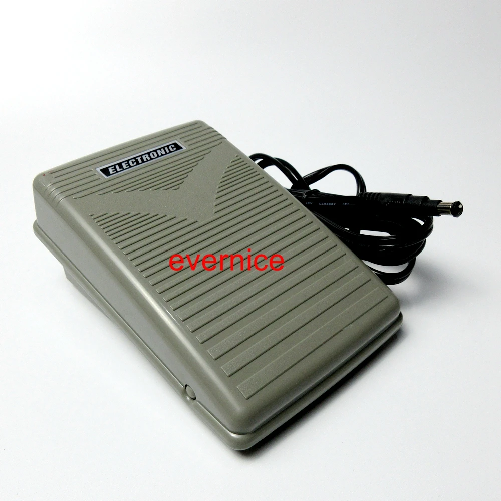 

Педаль ножного управления + шнур для PFAFF 2024 Expression,2025,2026,2027,2029,2030 +