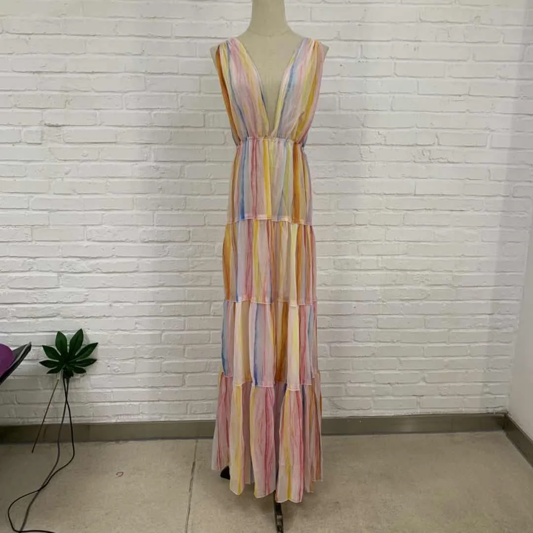 Женское богемное платье в полоску разноцветное стиле пэчворк с v-образным