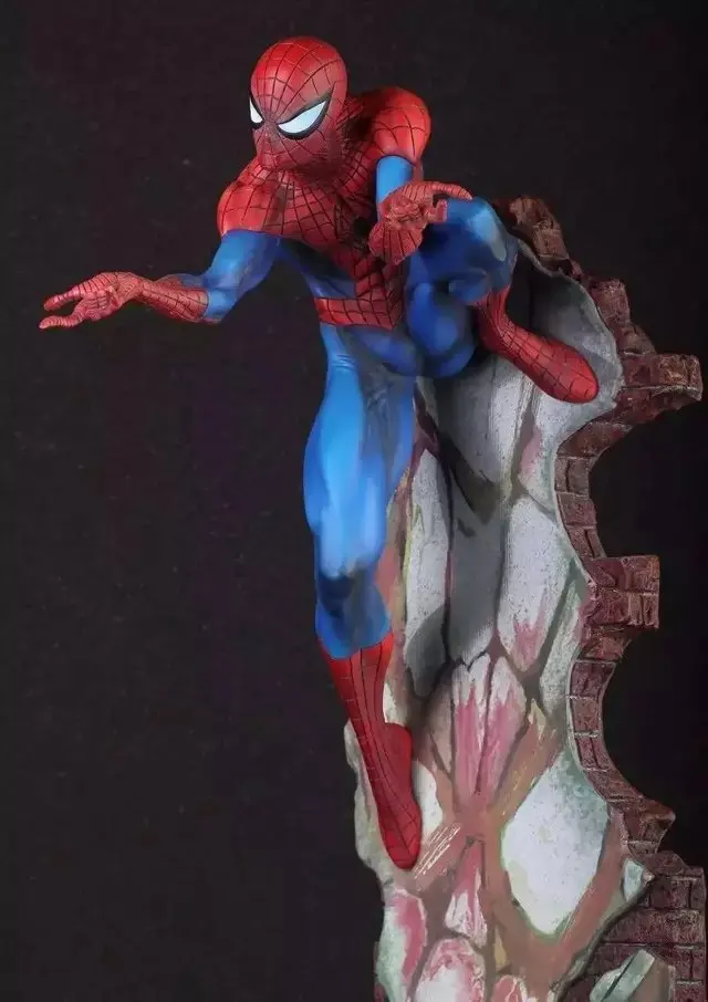 Сумасшедшие игрушки Marvel удивительный человек-паук Мстители ПВХ Коллекционная