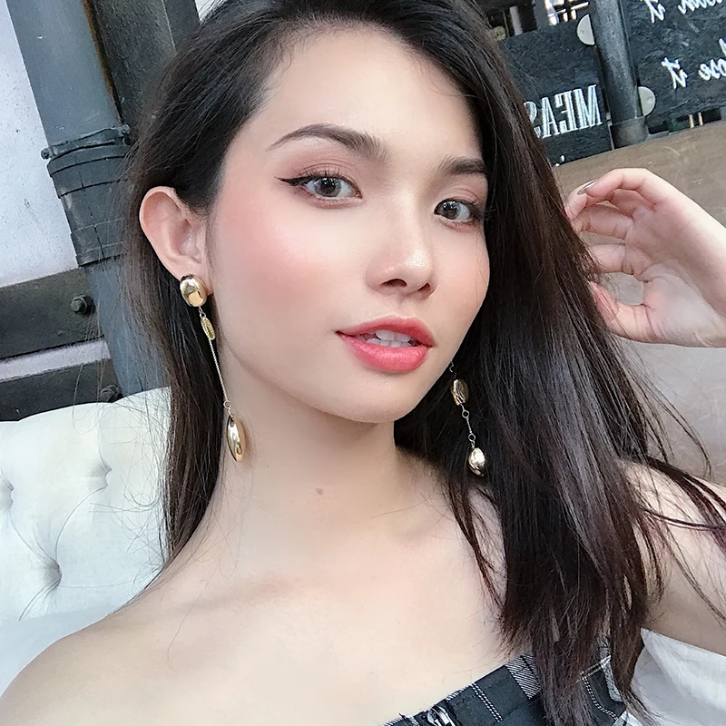 HUANZHI 2019 New Design Silver Korean Elegant Asymmetry Gold Metal Ball Long Drop Type Earrings for Women Party Gifts | Украшения и