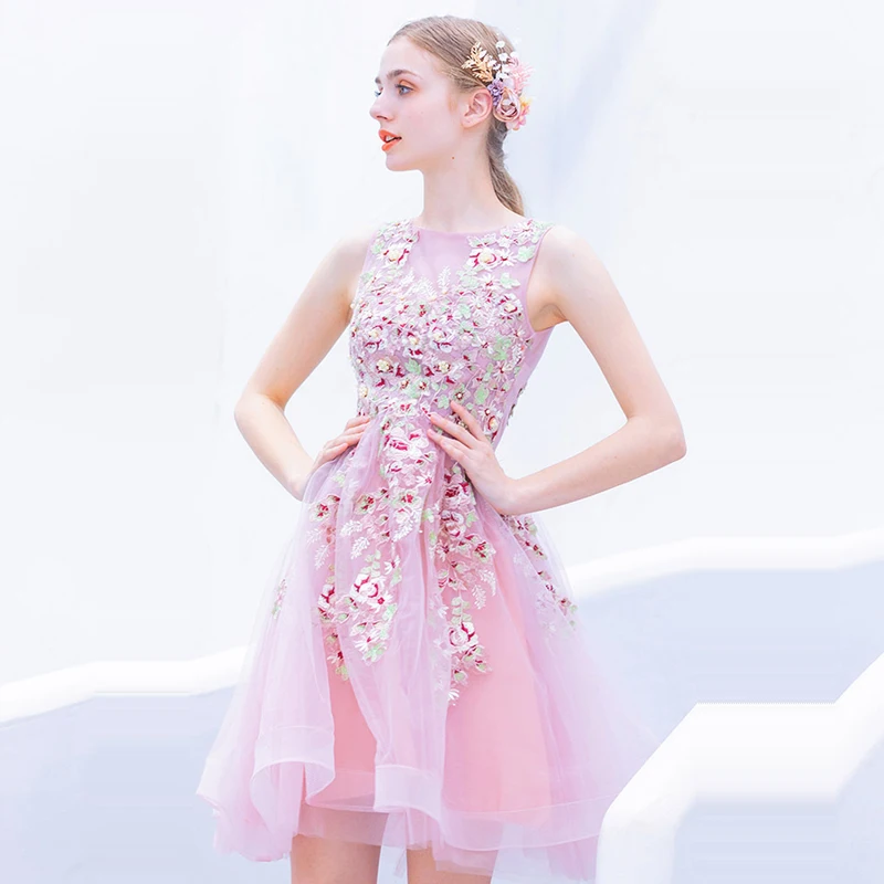 

Cocktail Dress Sexy Mini Lace Fan Collar Cocktail Dresses 2019 Sleeveless Party Woman Plus Size Embroidery Robe Cocktail E610