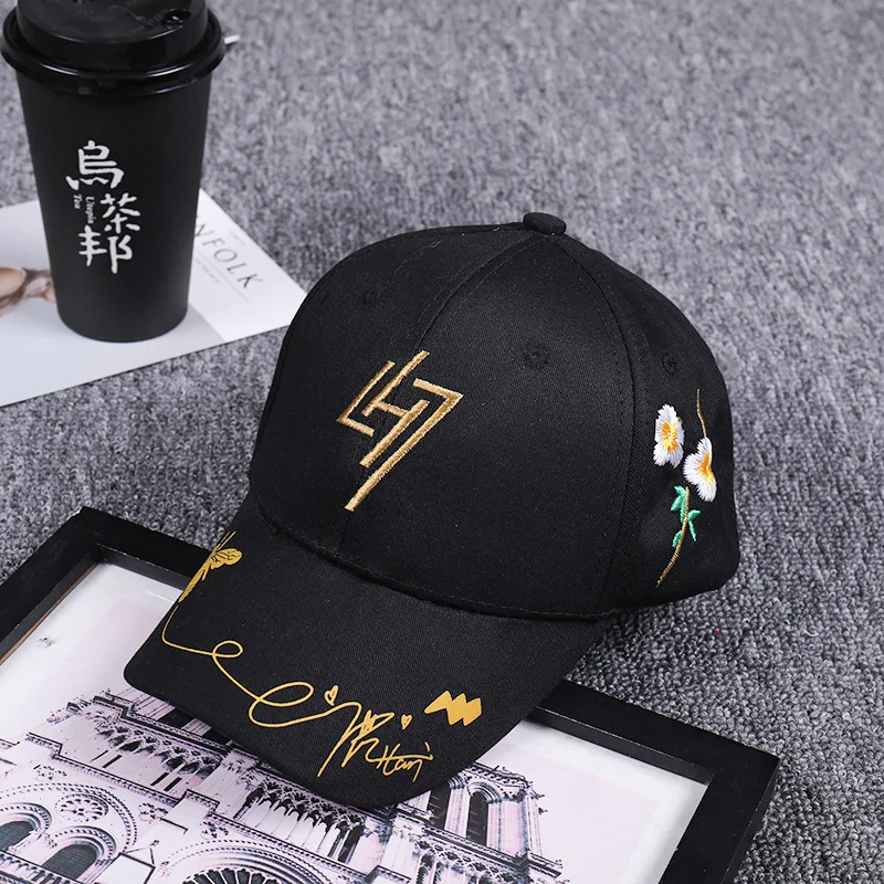 

Сезон весна; Новинка; Узор, модная сумка в руку, с вышитыми буквами каракули бабочка купол мужской мэм Бейсбол прилив бренд snapback шапки в арме...