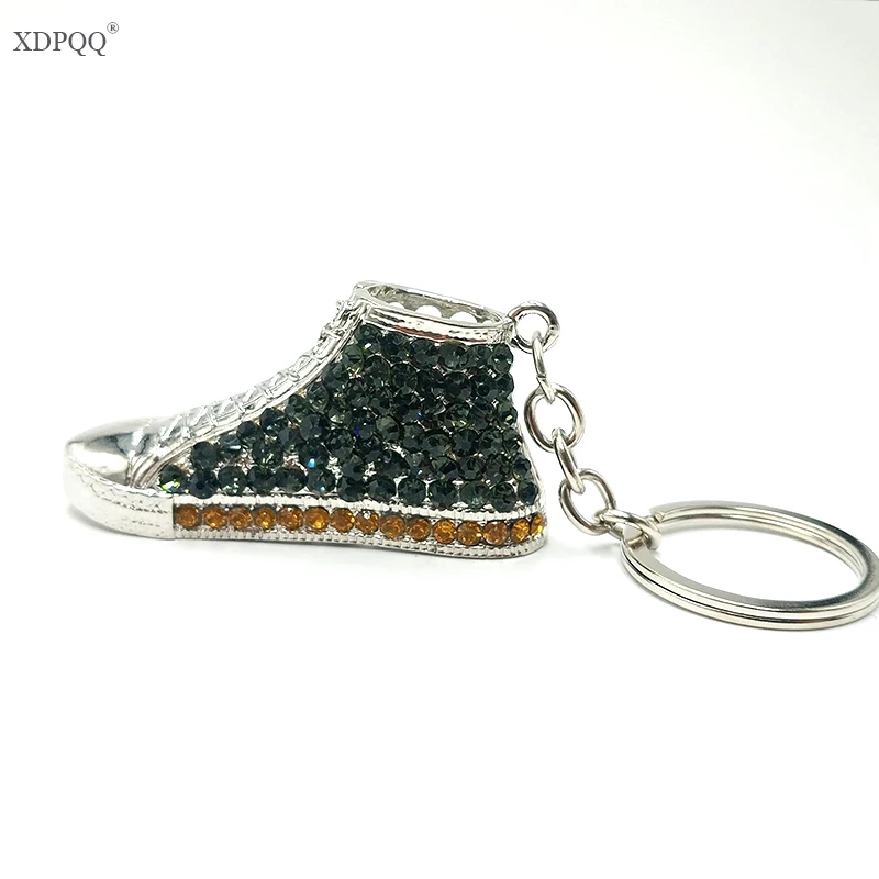 Персональный трехмерный плоский брелок в форме обуви инкрустированный чешским