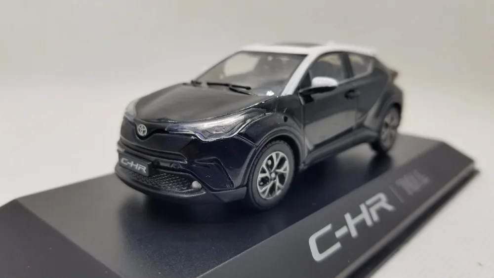 1:43 литой автомобиль для Toyota черный Внедорожник 2017 модель из сплава подарки CHR C