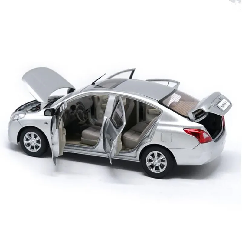 Высокопроизводительная модель Nissan Sunny оригинальная автомобиля из сплава 1:18