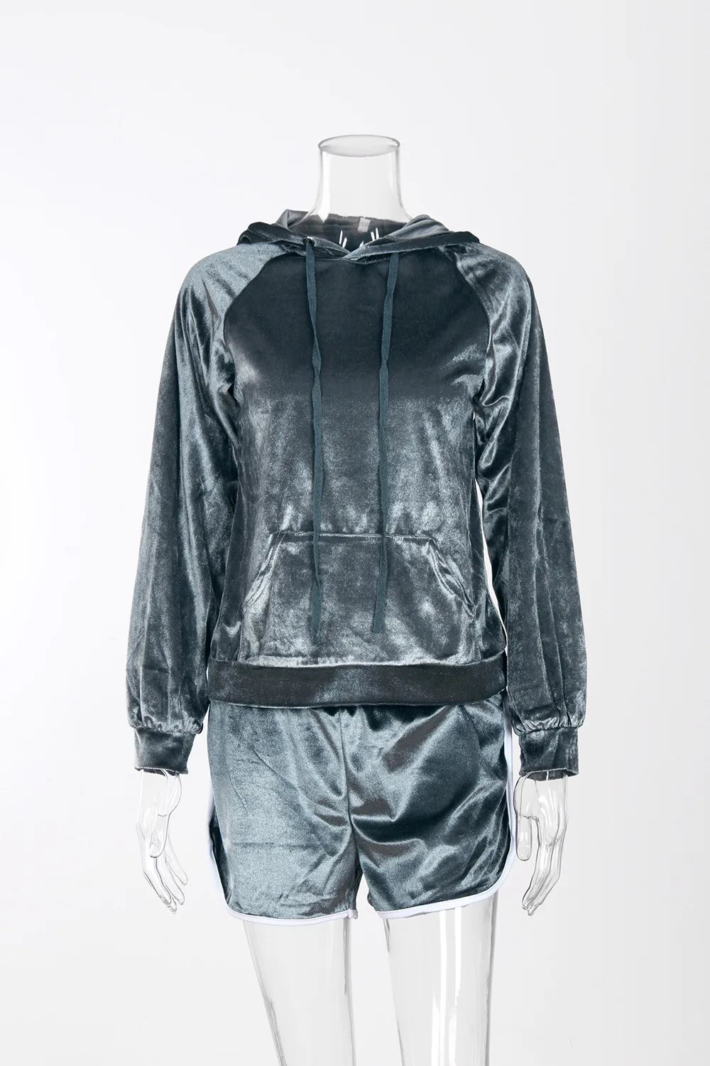 Женский спортивный костюм из двух предметов однотонные шорты с капюшоном и