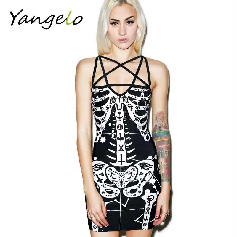 Женское вечернее платье на тонких бретельках черное в стиле панк готическое