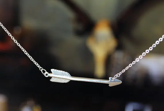 

Fashion exclusive .Necklace Long arrow Necklaces for women and Blend Color