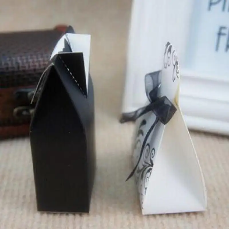 100 шт./лот Свадебная коробка конфет черный белый жениха невесты свадебные милые