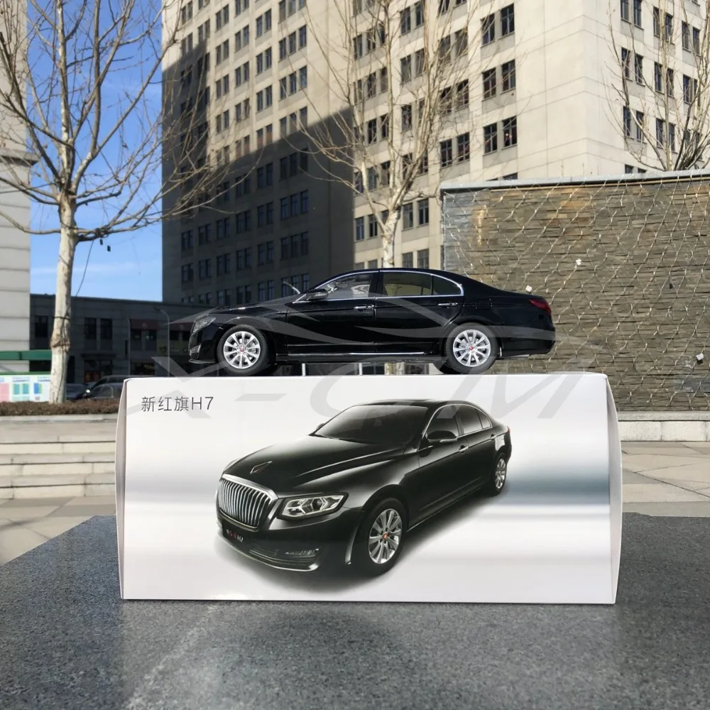 Литая под давлением модель автомобиля 1:18 Hongqi H7(черный)+ маленький подарок