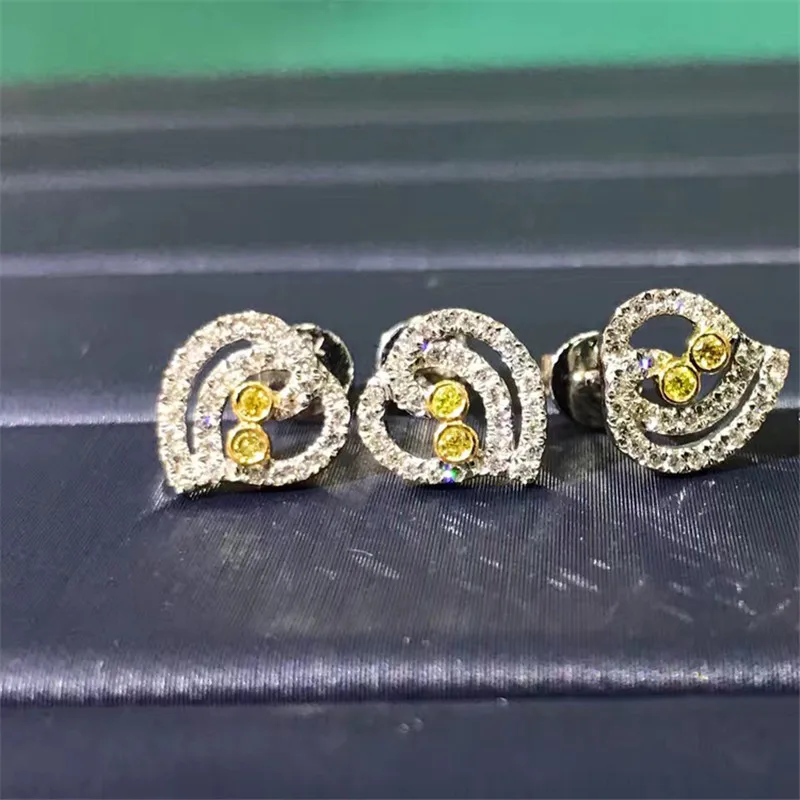 Серьги гвоздики с натуральным бриллиантом LASAMERO 0.18CTW 18 К белое золото бриллианты