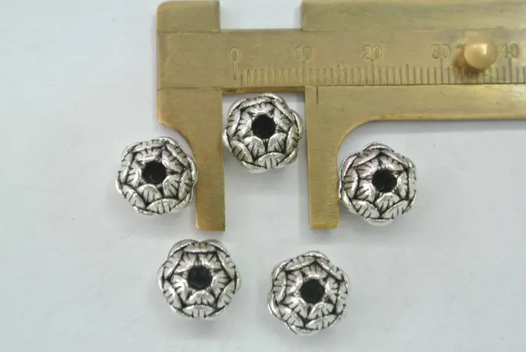 

Ancient Silver Color Carved Lotus Metal Loose Beads Alloy Solid For Tibetan Jewelry Making Jewelry Findings 50pc/lot