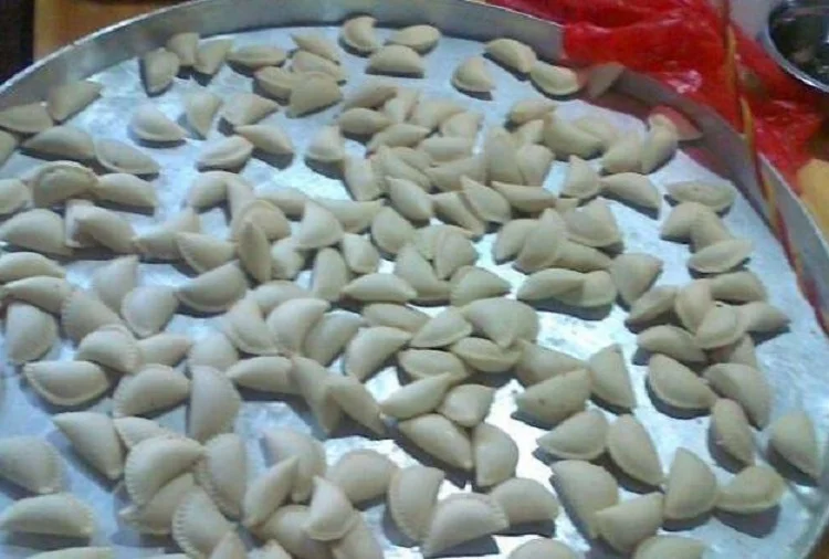 

Automatic Dumpling multi-function Curry Corner Machine Factory Direct Automatic Eggroll Dumpling Chaotic Machine