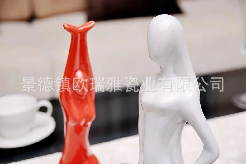 

Clearance Products] simple and stylish modern home decorations ornaments ornaments crafts ceramic figures