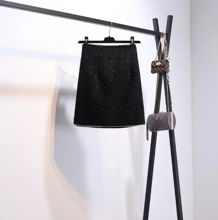 2018 New Fashion Autumn and Winter Women's Pearl Ostrich Hair Stitching Tweed Jacket Coat + Woolen Skirt Two Piece Suits |