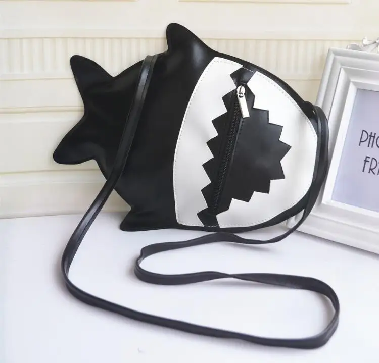 Индивидуальная сумка слинг из искусственной кожи в виде акулы необычная