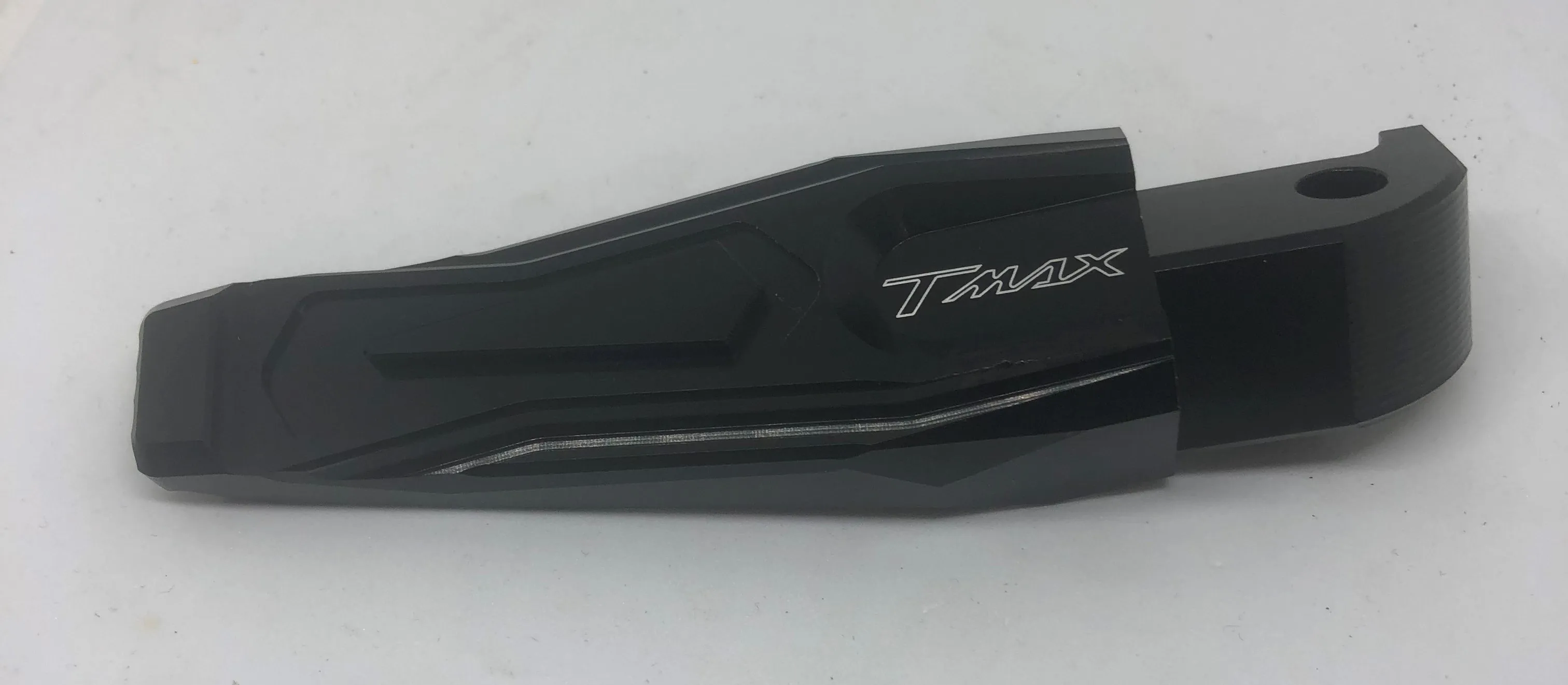 TMAX Мотоцикл с ЧПУ Задние подножки Пассажирские для Yamaha 530 T-MAX TMAX530 2012-2019 TMAX500 2008-2011 |