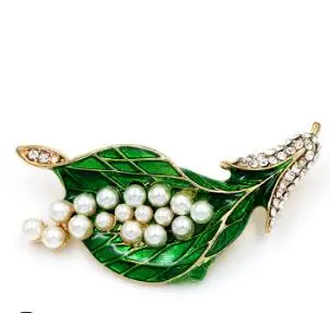 Brand New Arrival Green Enamel and Simulated Pearl Brooches for Dress Decoration |