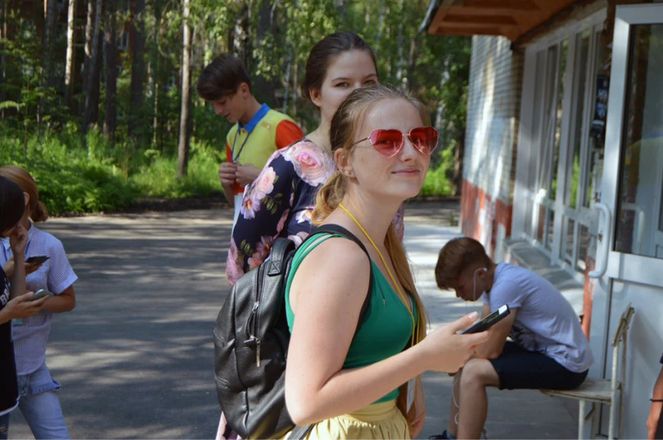 Хотите клуб моды в форме сердца Солнцезащитные очки для женщин Для женщин бренд Конструктор металлический Светоотражающие Ретро Защита от солнца Очки Ray Для мужчин зеркало Óculos де sol