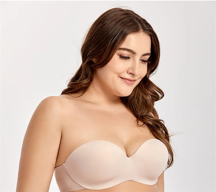 Women's Soft Lightly Padded Underwire Molded Silicon Invisible Convertible Multiway Strapless Bra