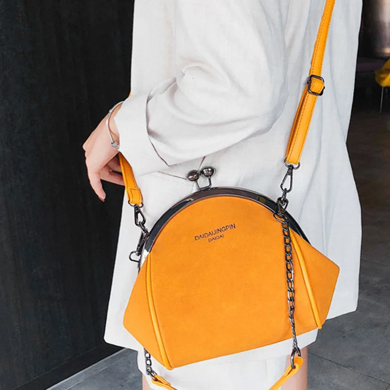 

2019 shell bag new simple wild clip buckle handbag fashion ladies PU leather shoulder bag CGT136
