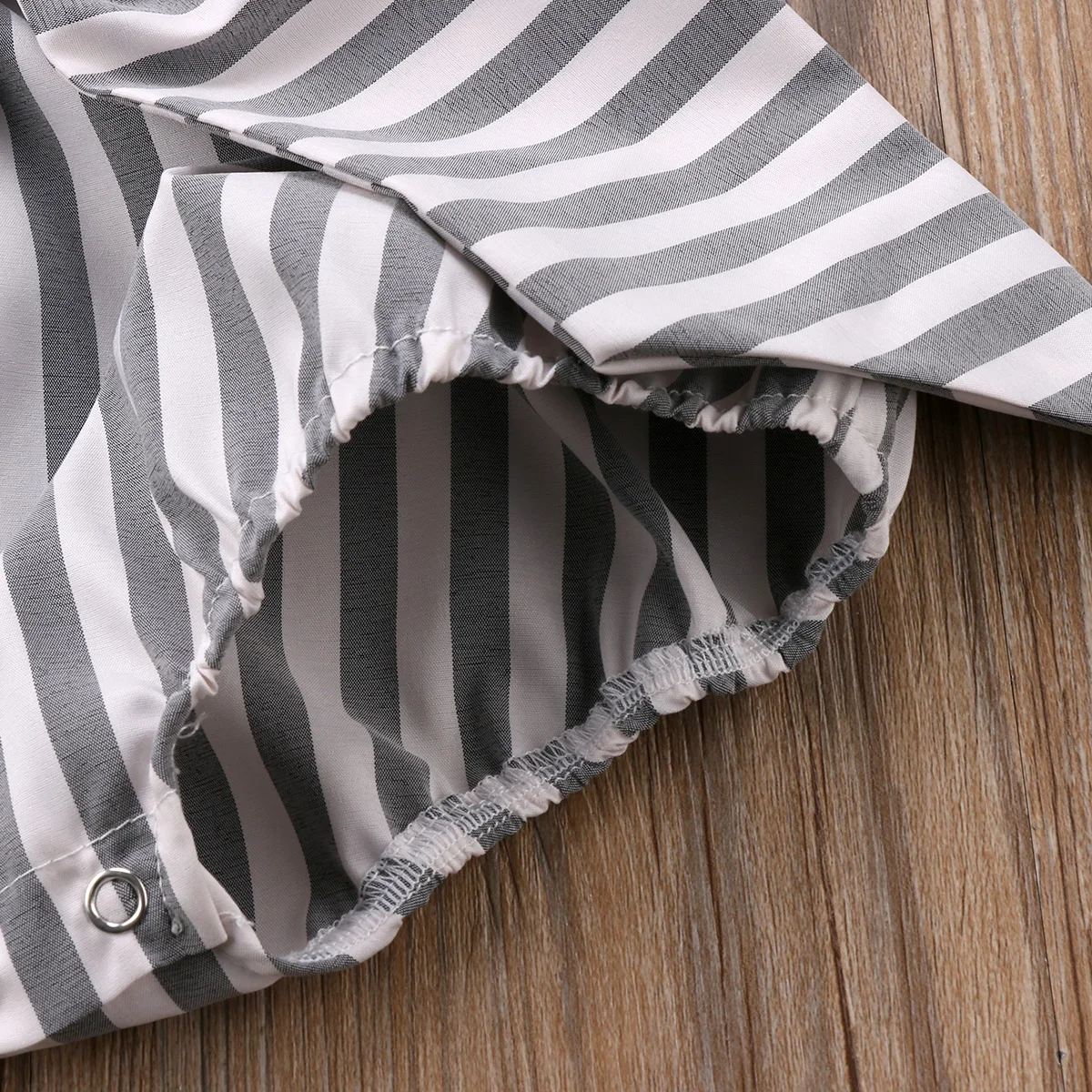 Очаровательные комбинезоны в полоску с бантом для новорожденных девочек детская