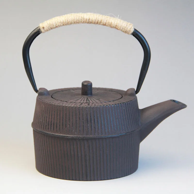 

Cast Iron Tea Pot Set 4 Color Japanese Teapot Tetsubin Kettle Drinkware KungFu Tools Stainless Steel Strainer TeaKettle 800ml