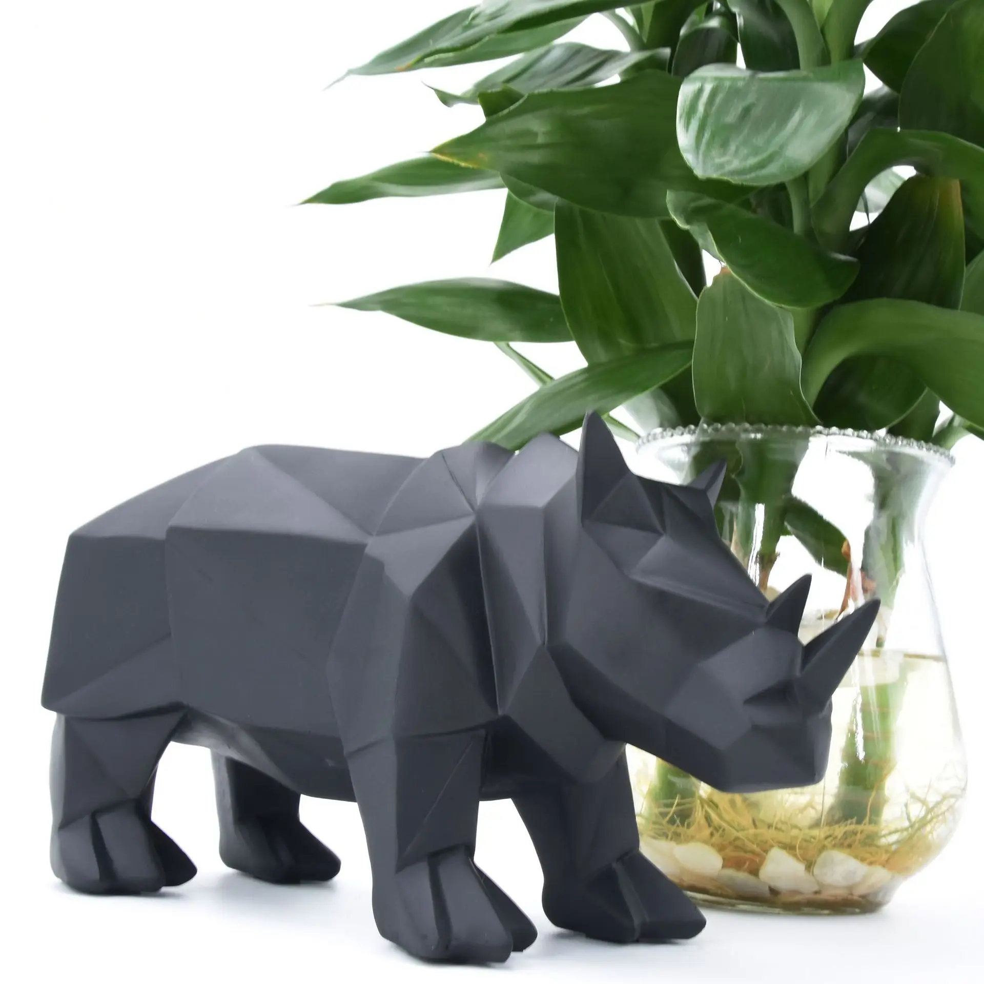 

home decor resin rhinoceros Northern European resin furnishings, handicrafts, home living room, office, animal rhinoceros gifts