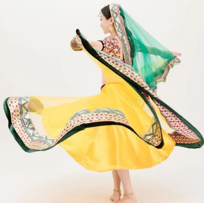 Женский костюм для выступлений в индийском стиле Lehenga Choli с топом вуалью и юбкой |