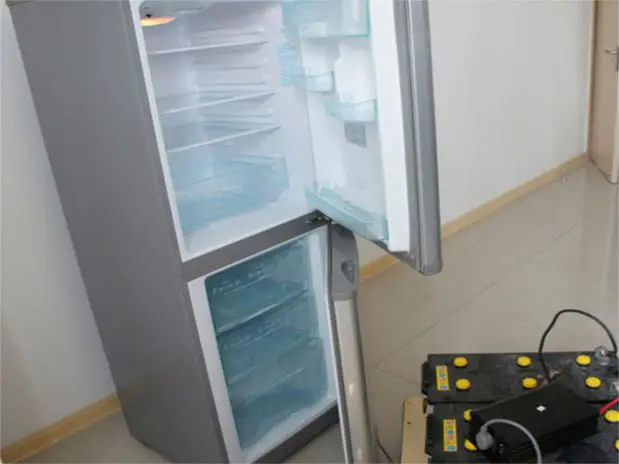 Фабрика продает CE & RoHS SGS решетки DC12v/24 v/48 v AC100v 120v/220 240 2000 w/2kw Чистая синусоида