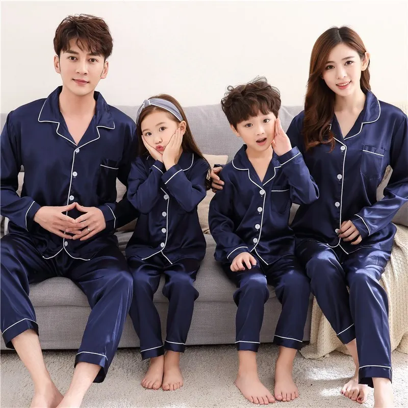Blue Одинаковые пижамы для всей семьи, комплект для папы, мамы, дочки и сына, одинаковая шелковая одежда для сна с длинными рукавами для всей семьи, одежда для сна - Цвет: Blue